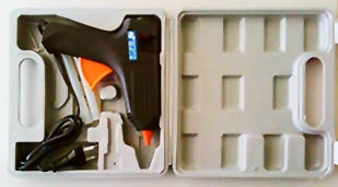 Glue Gun Set made in China imported by Delphinia Hamburg